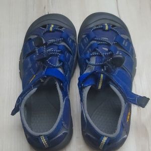 Keen shoes